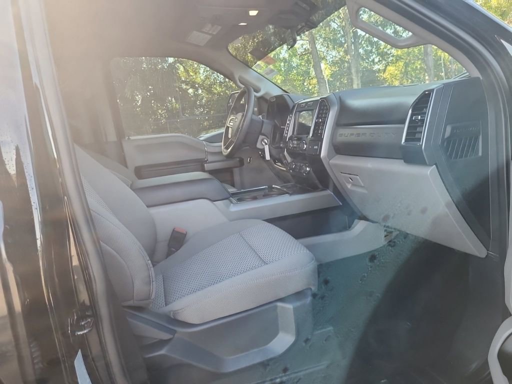 Used 2022 Ford F250 XLT w/ Black Appearance Package image 19