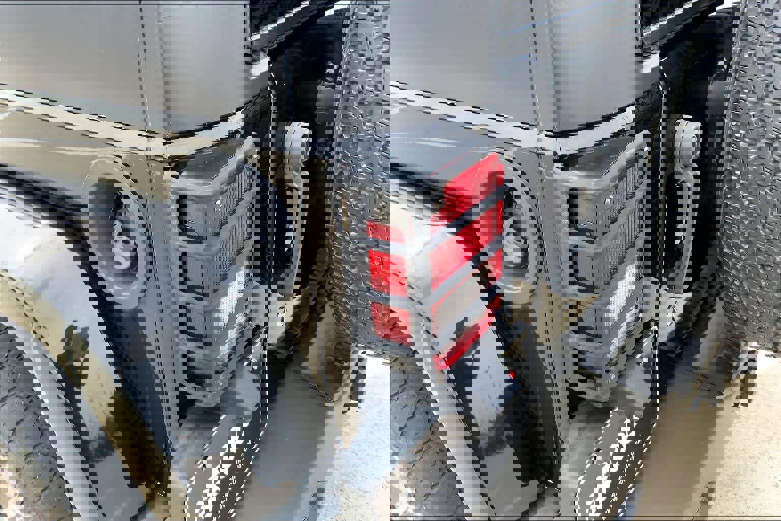 Used 2017 Jeep Wrangler 75th Anniversary image 26