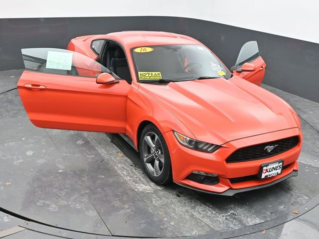 Used 2016 Ford Mustang Coupe w/ Equipment Group 051A image 31