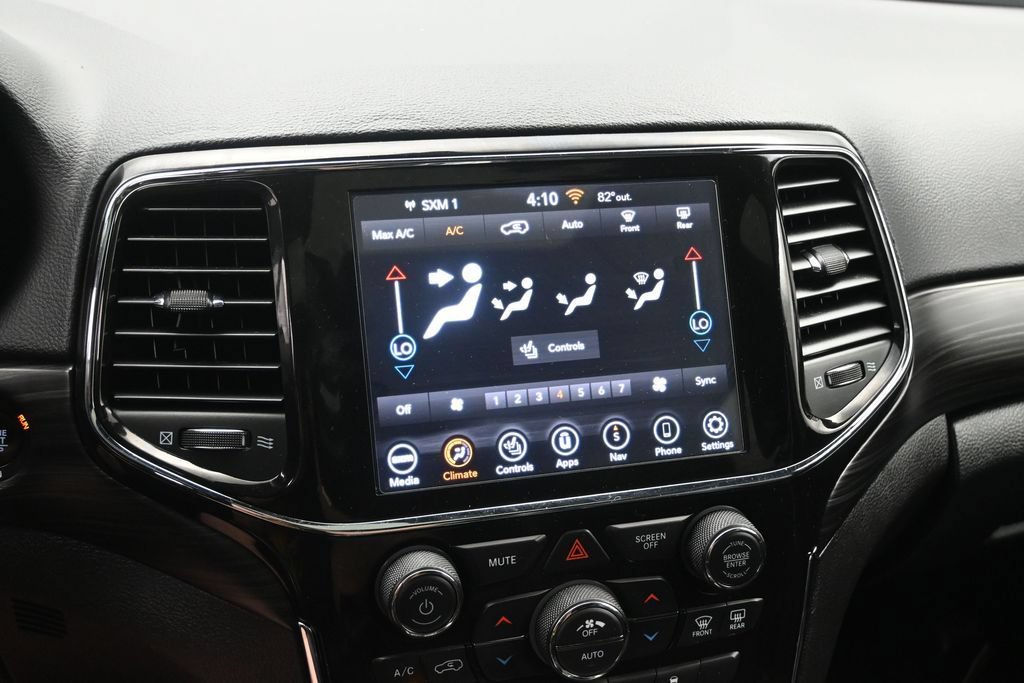 Used 2021 Jeep Grand Cherokee Laredo X AWD/4WD image 16