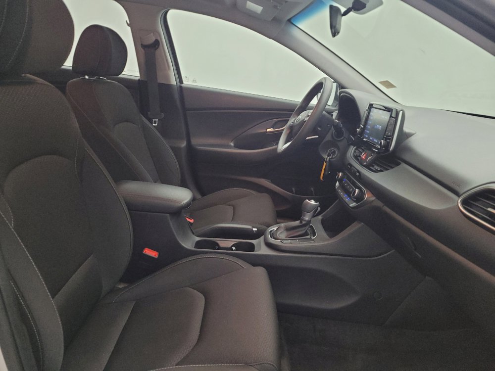 Used 2018 Hyundai Elantra GT FWD image 21