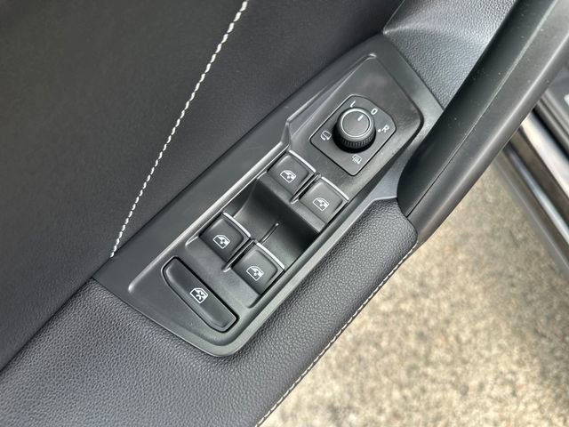 Certified 2023 Volkswagen Tiguan SEL R-Line AWD/4WD image 12