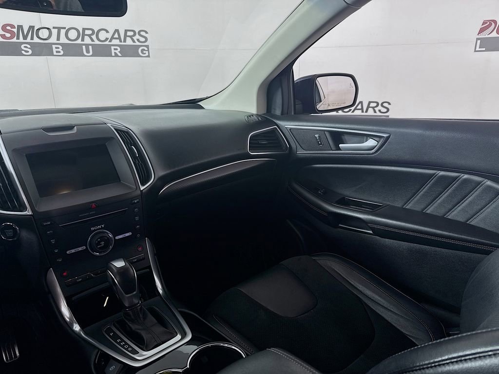 Used 2016 Ford Edge Sport w/ Technology Package image 24