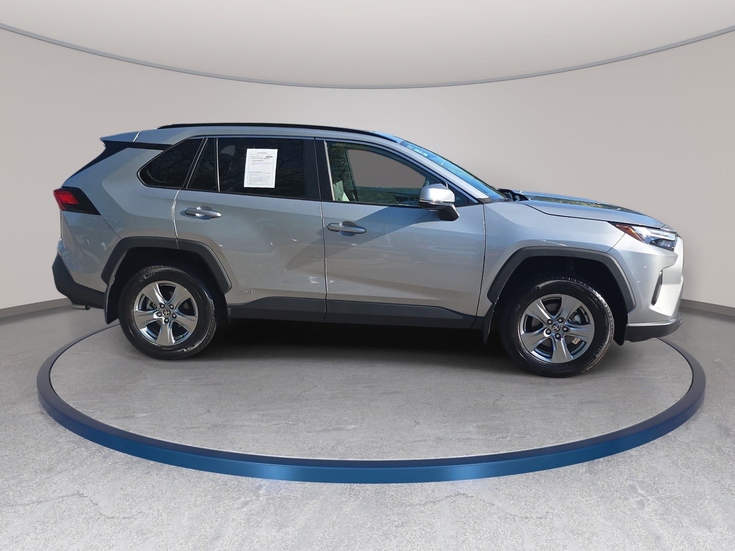 Used 2024 Toyota RAV4 XLE w/ Convenience Package AWD/4WD image 4