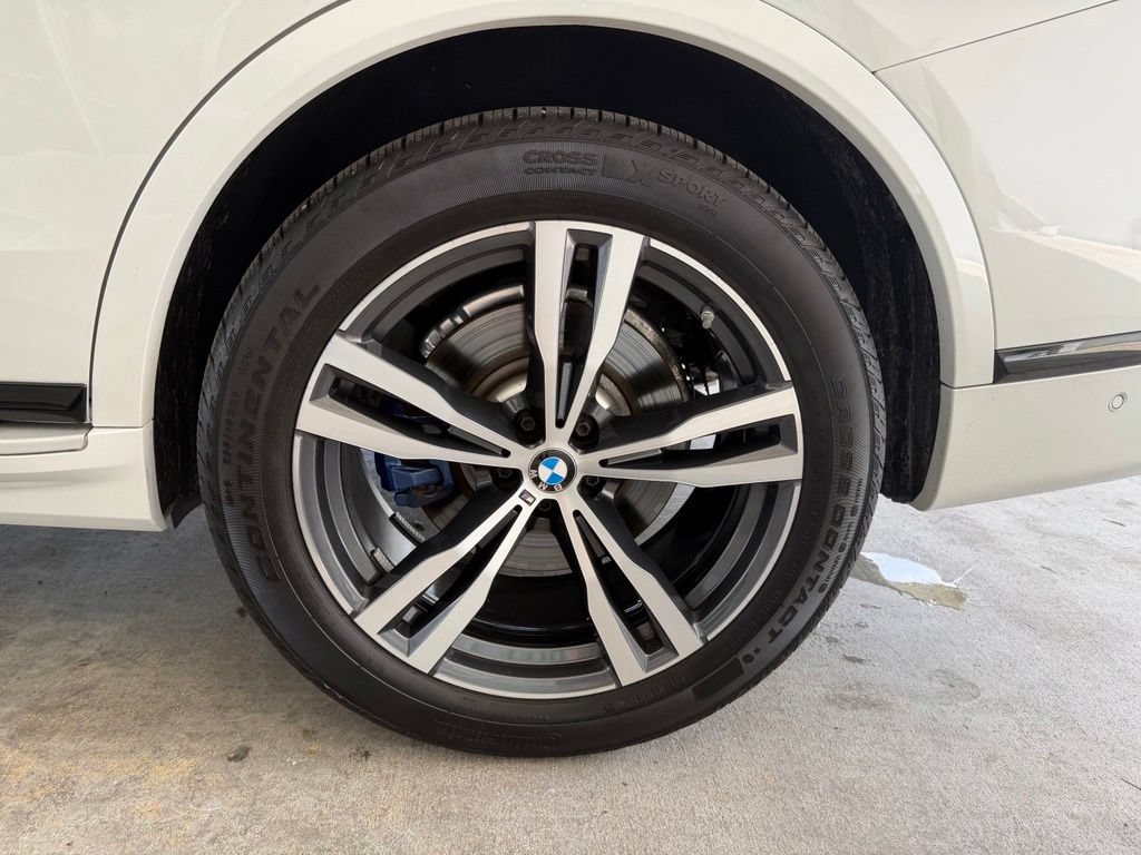 Used 2026 BMW X7 xDrive40i w/ M Sport Package AWD/4WD image 18