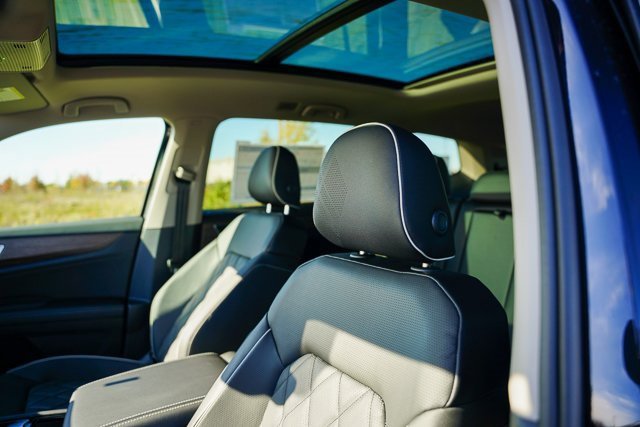 New 2026 Volkswagen Atlas SEL Premium R-Line image 8