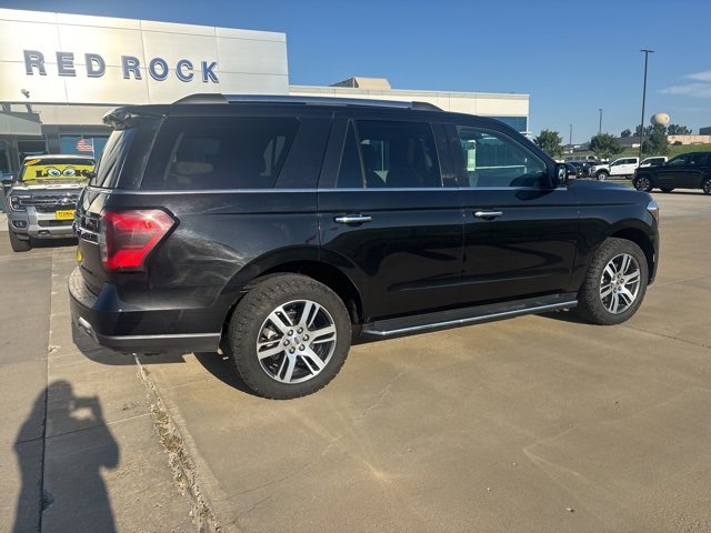 Used 2023 Ford Expedition Limited image 3