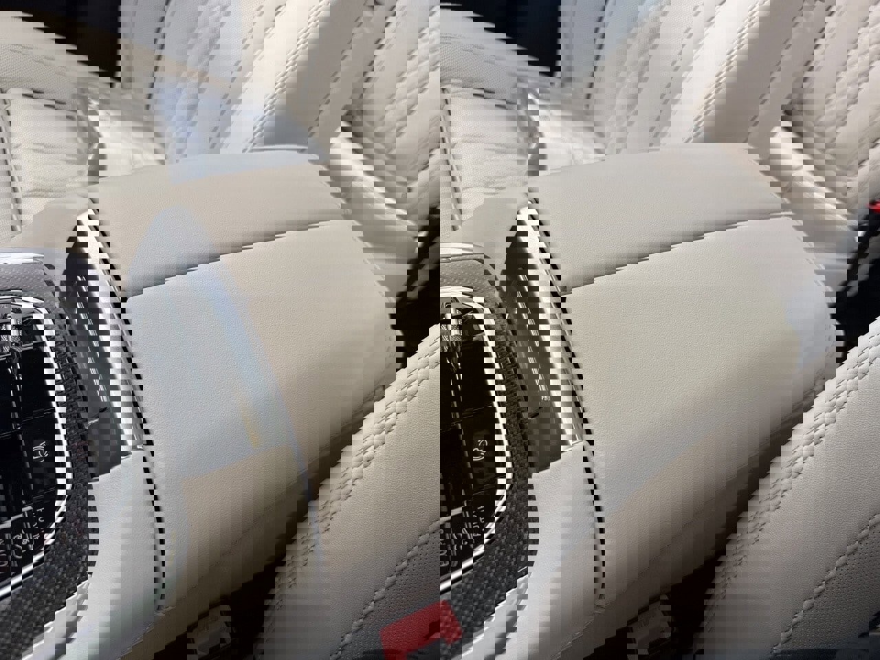 New 2026 BMW X7 M60i image 36