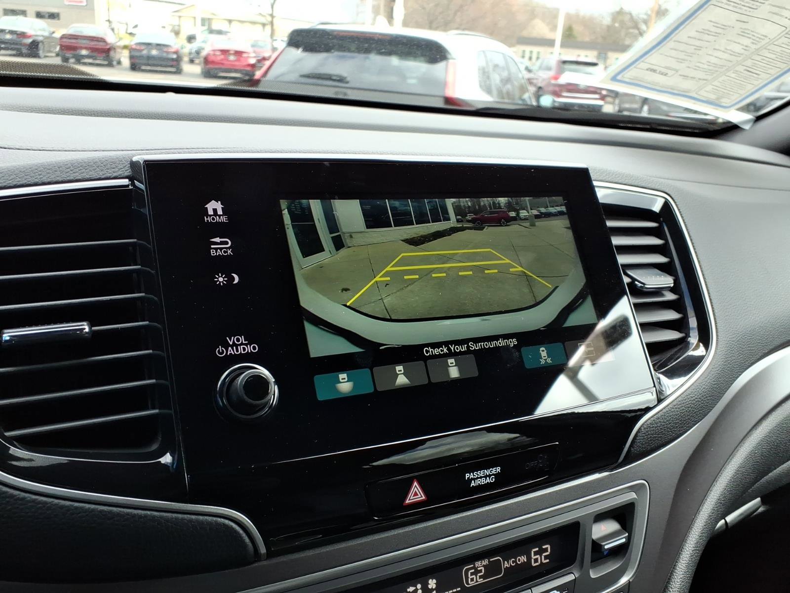 Certified 2025 Honda Passport EX-L image 19