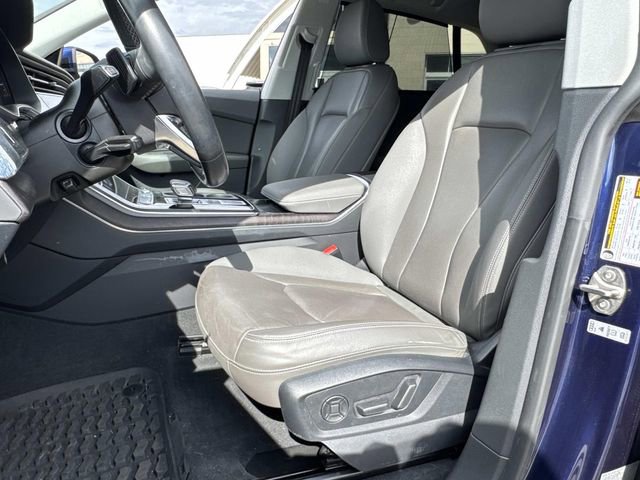 Used 2021 Audi Q8 Prestige w/ Prestige Package image 17