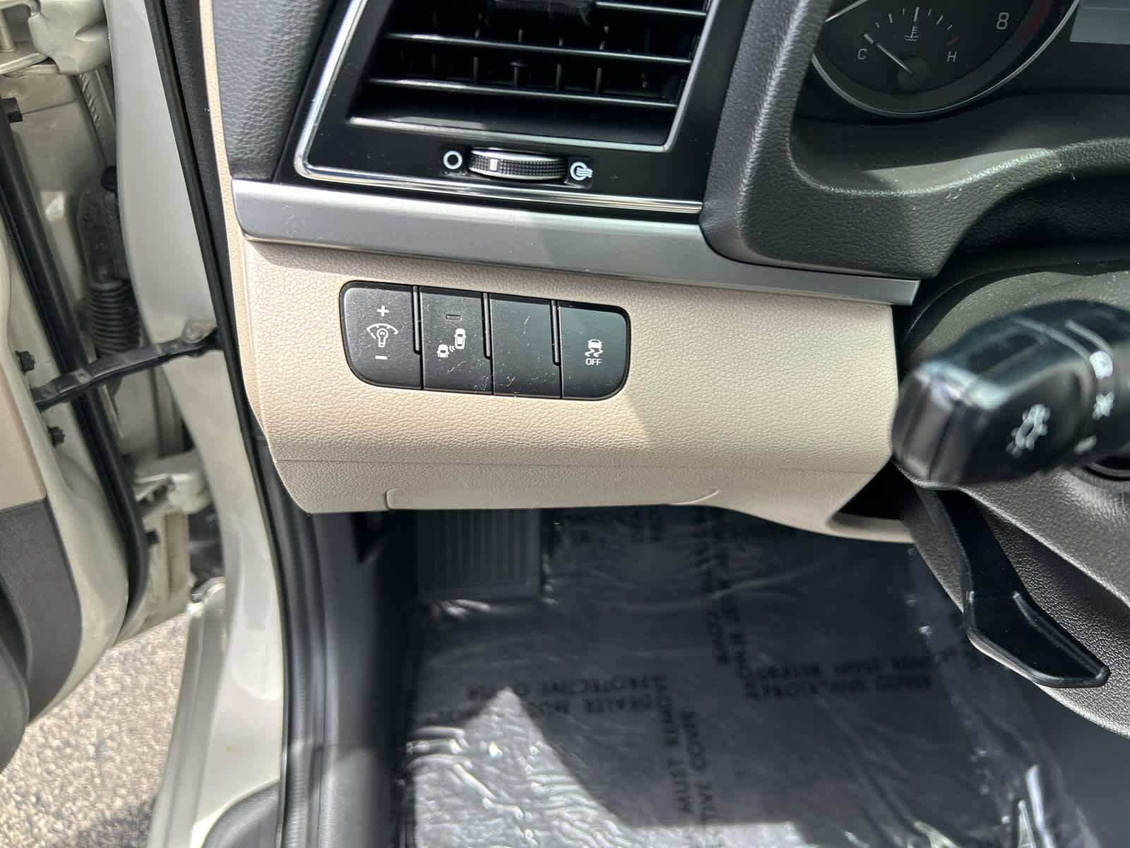 Used 2018 Hyundai Elantra SEL w/ Cargo Package FWD image 13