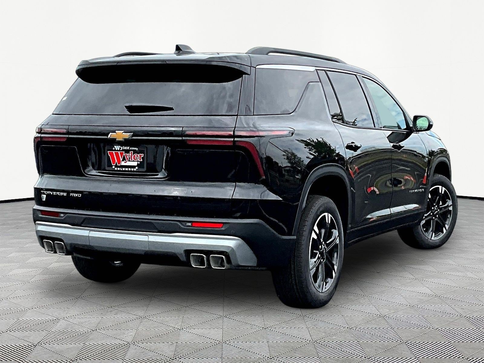 New 2027 Chevrolet Traverse LT w/ Sun and Wheel Package AWD/4WD image 7