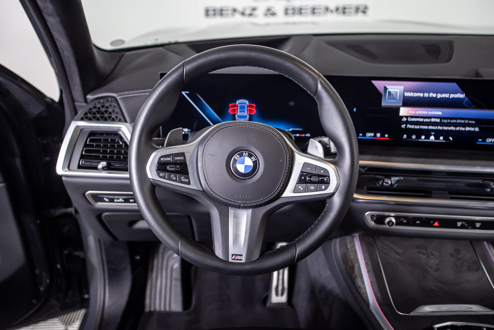 Used 2026 BMW X7 xDrive40i w/ M Sport Package AWD/4WD image 31