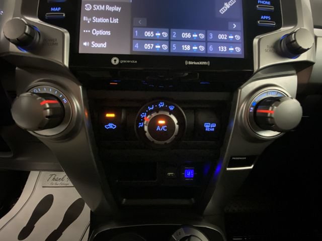 Used 2020 Toyota 4Runner SR5 AWD/4WD image 19