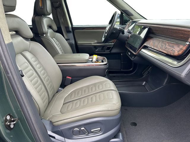 Used 2022 Rivian R1T Adventure AWD/4WD image 16