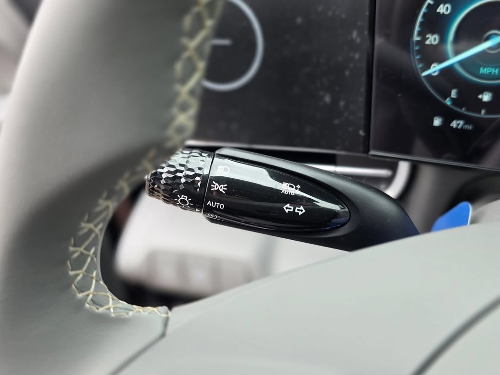 New 2026 Hyundai Elantra Sport FWD image 34