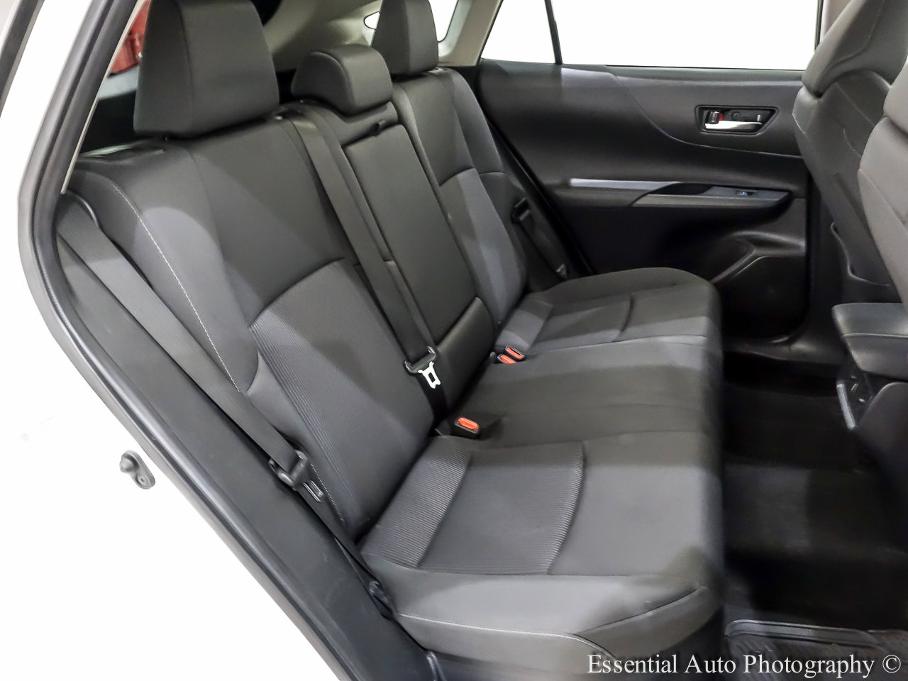 Used 2022 Toyota Venza LE image 30