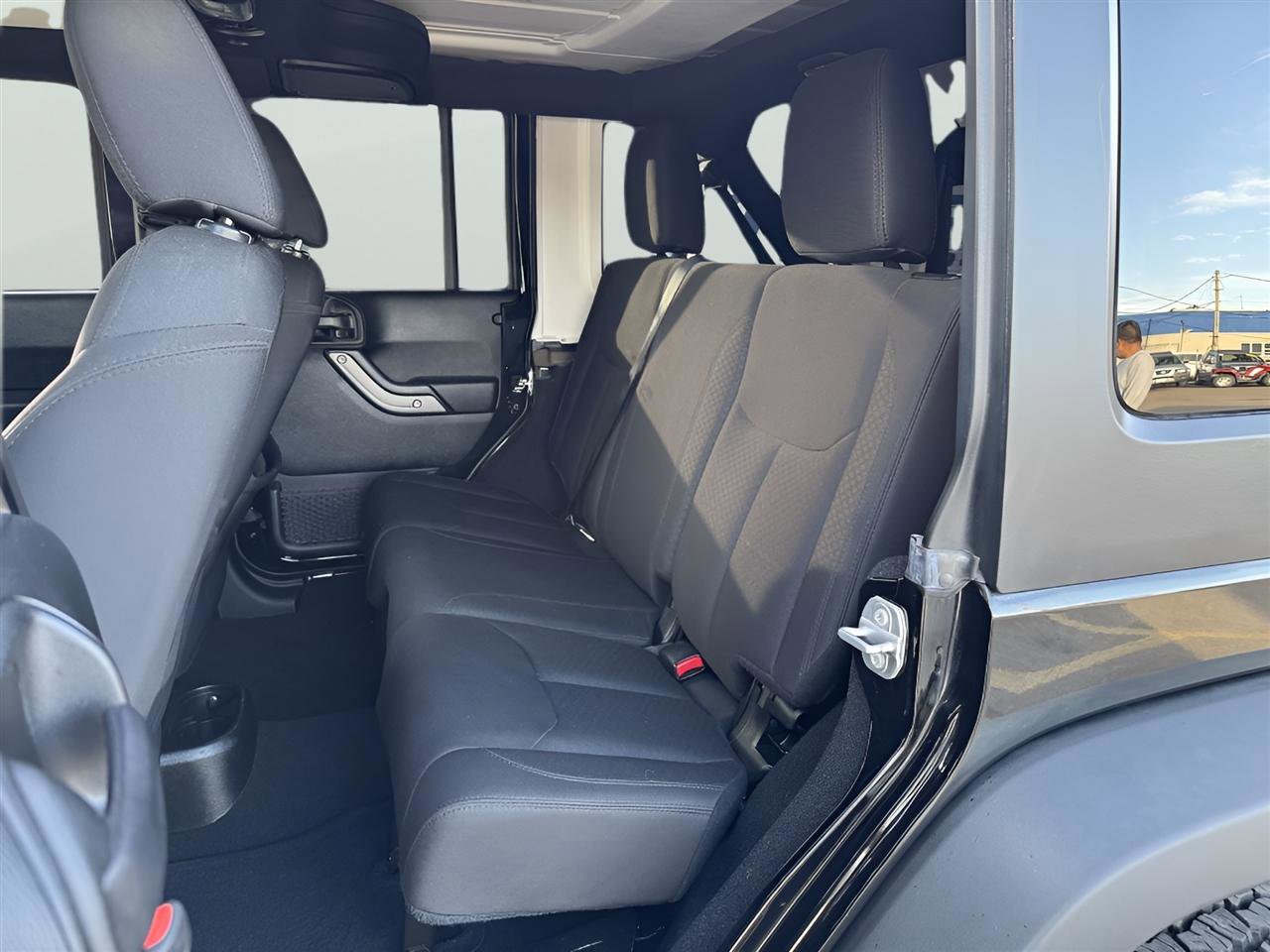 Used 2018 Jeep Wrangler Unlimited Sport S image 16