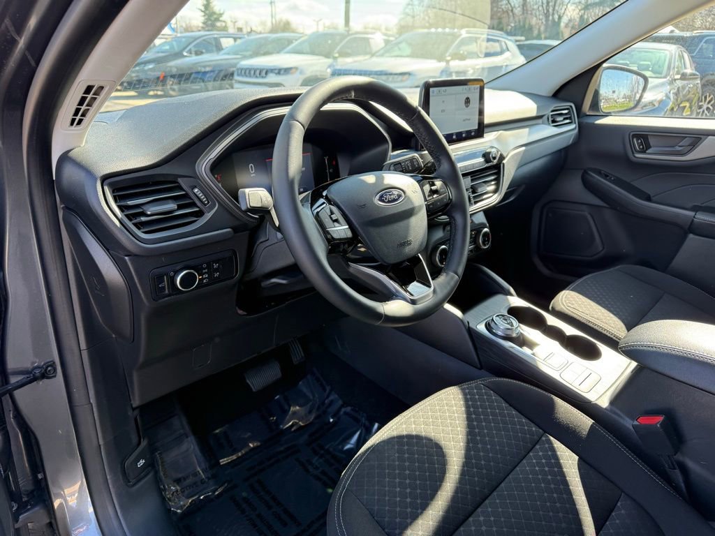 Used 2024 Ford Escape Active image 14