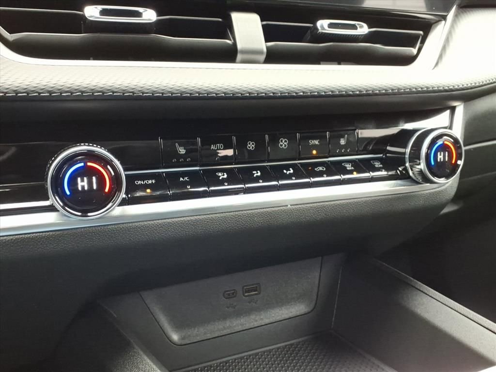 New 2026 Chevrolet Equinox LT w/ Convenience Package II image 20