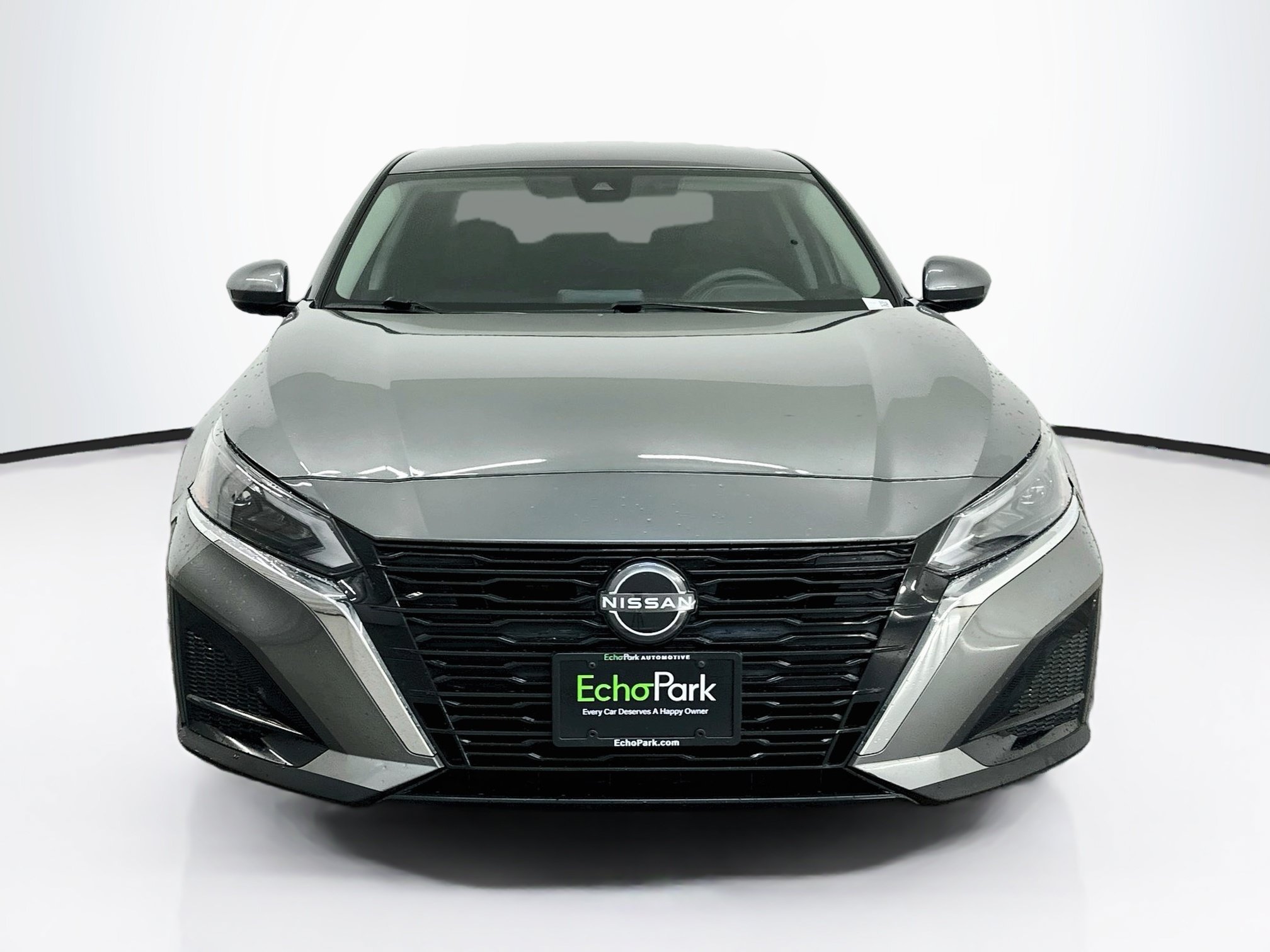 Used 2023 Nissan Altima 2.5 SV FWD image 2