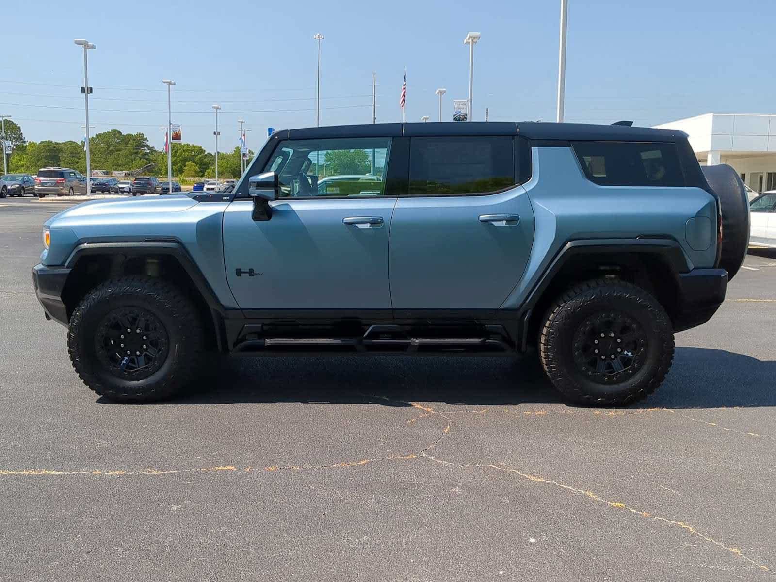Used 2024 GMC Hummer EV 3X w/ Omega Edition AWD/4WD image 5