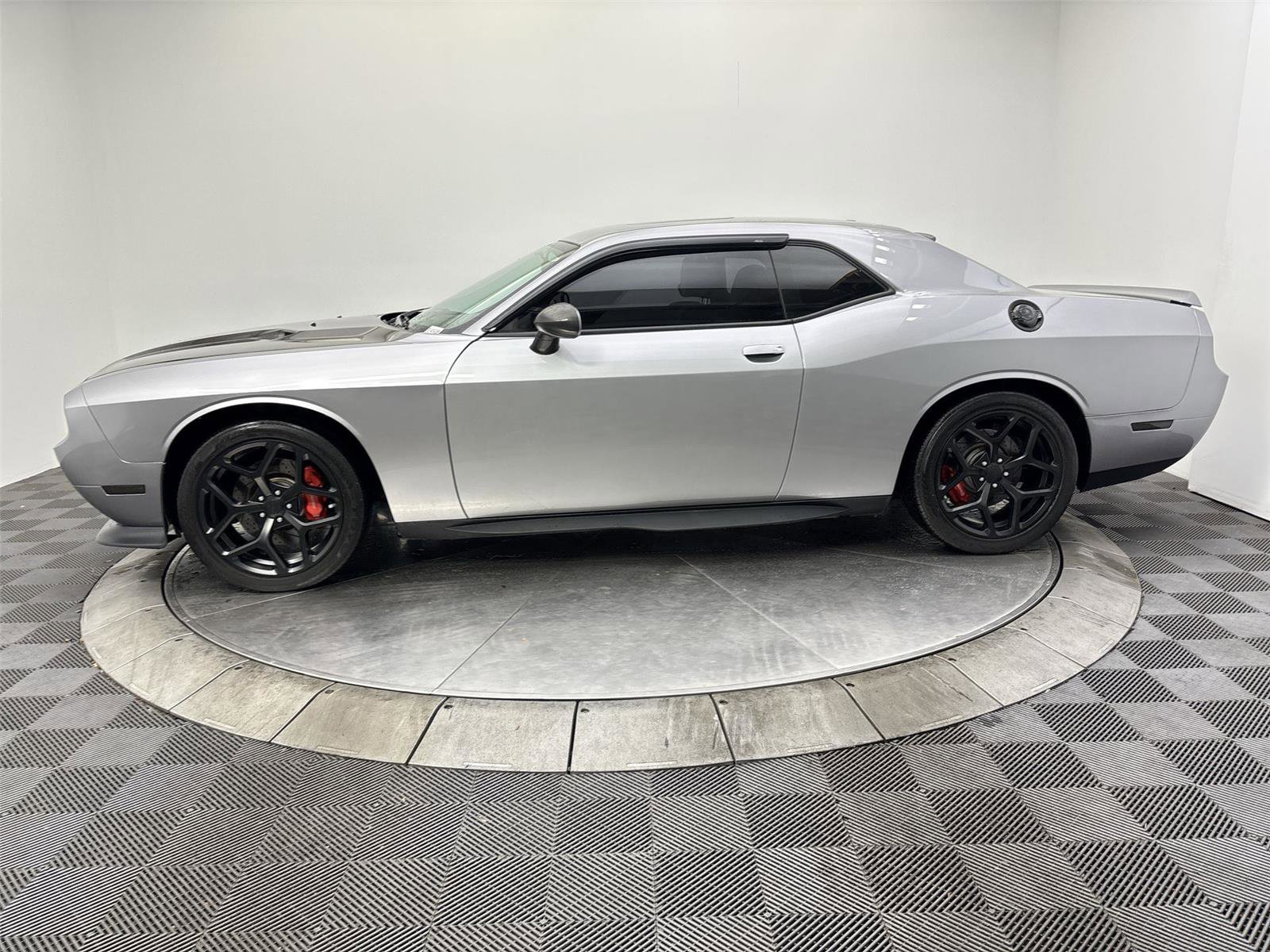 Used 2011 Dodge Challenger SRT8 image 16