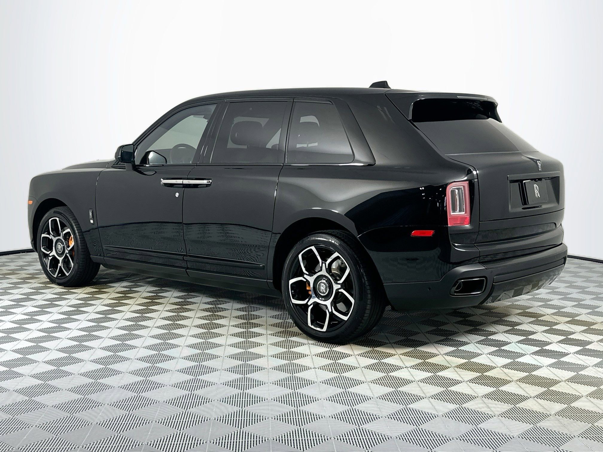 Certified 2024 Rolls-Royce Cullinan Black Badge w/ Driver's Package AWD/4WD image 2