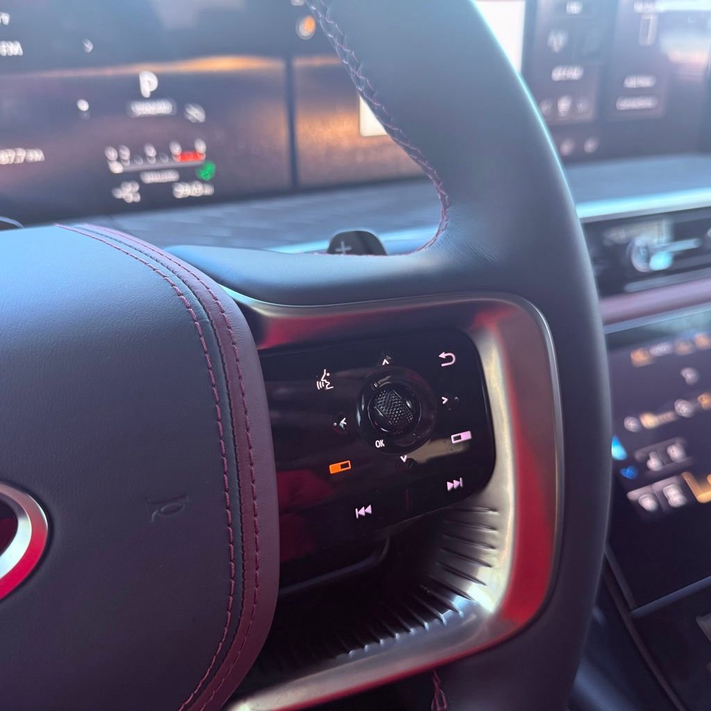 Certified 2026 INFINITI QX80 Autograph image 11