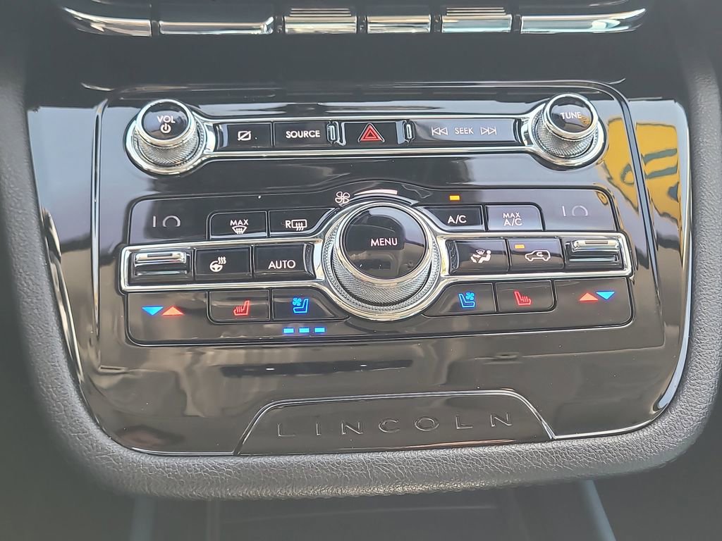 Certified 2020 Lincoln Corsair Reserve w/ Equipment Group 202A image 25