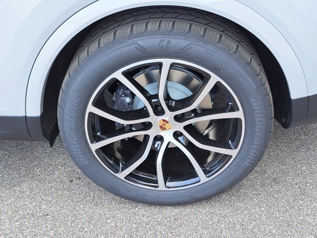 New 2026 Porsche Cayenne E-Hybrid image 12