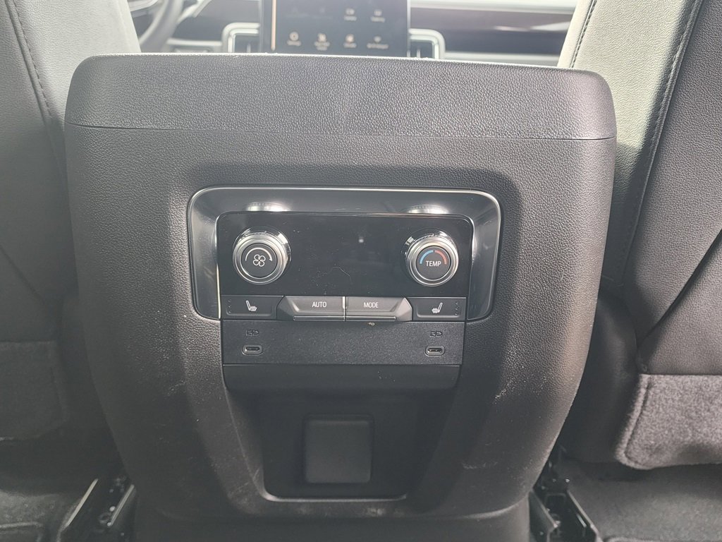 New 2026 GMC Yukon Elevation image 50