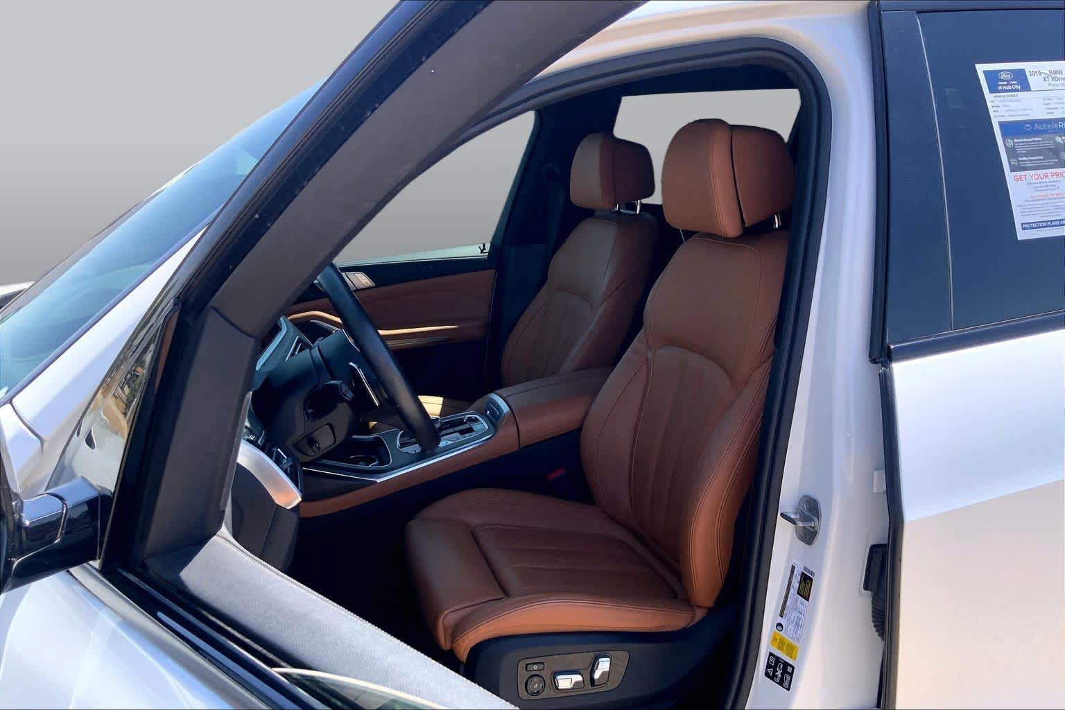 Used 2019 BMW X7 xDrive50i w/ M Sport Package AWD/4WD image 7