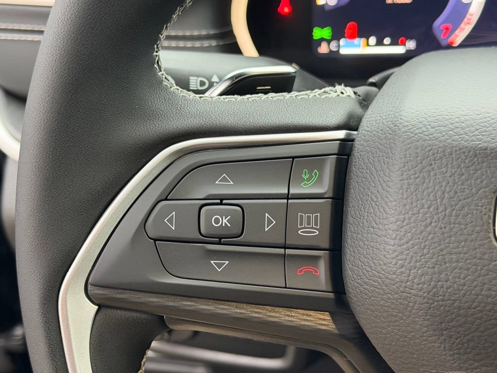 New 2025 Jeep Grand Cherokee L Laredo AWD/4WD image 19