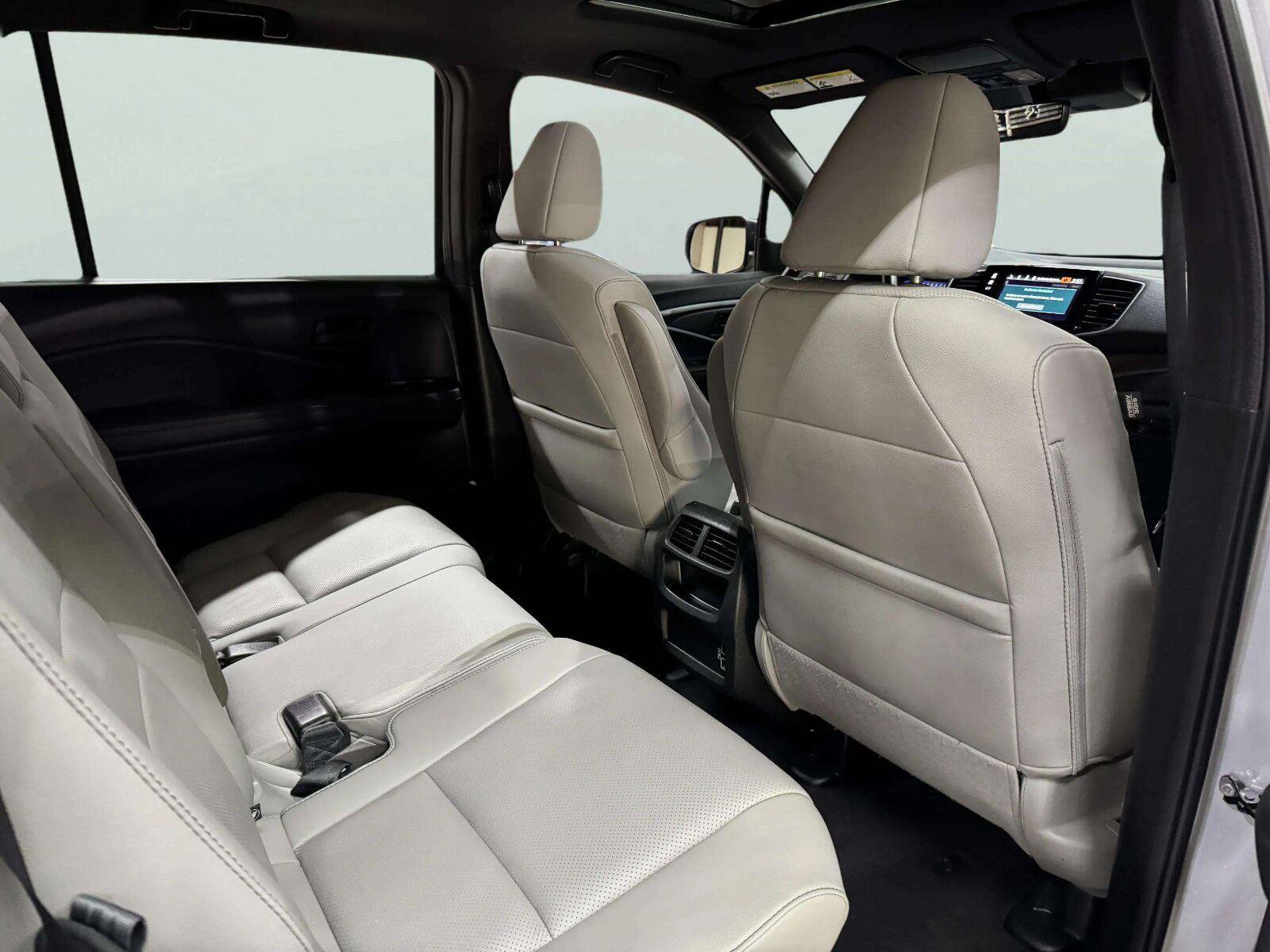 Used 2023 Honda Passport EX-L image 33
