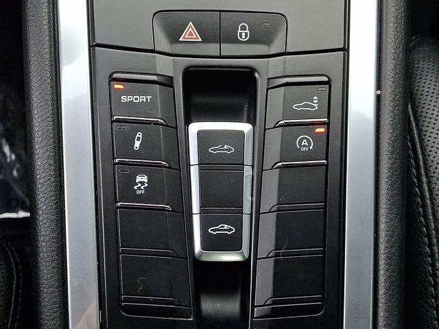 Certified 2015 Porsche 911 Targa 4S image 28
