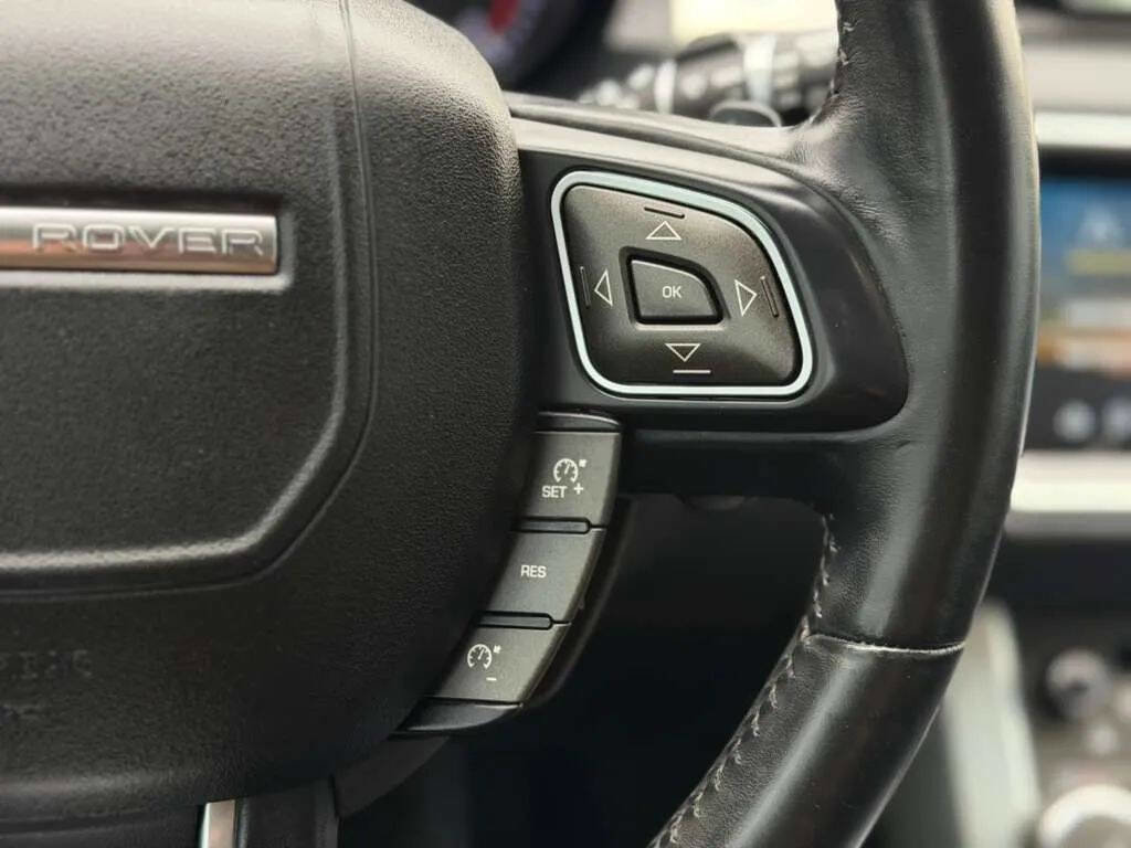 Used 2015 Land Rover Range Rover Evoque Pure image 14