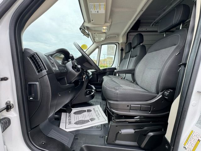 Used 2016 RAM ProMaster 2500 w/ Interior Convenience Group FWD image 11