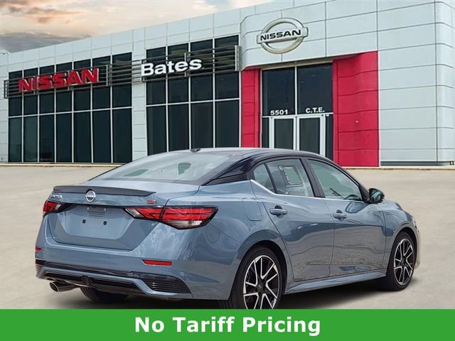 Used 2025 Nissan Sentra SR w/ SR Premium Package FWD image 4