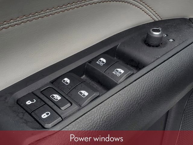 Used 2024 Jeep Compass Limited image 13