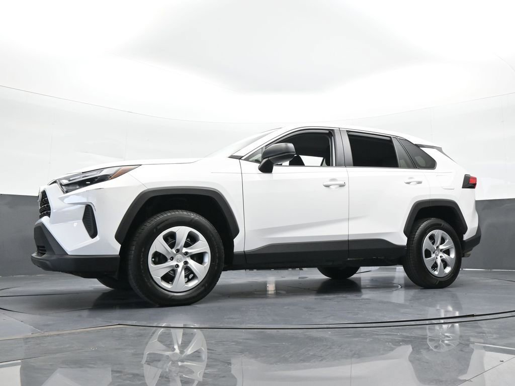 Used 2023 Toyota RAV4 LE image 43