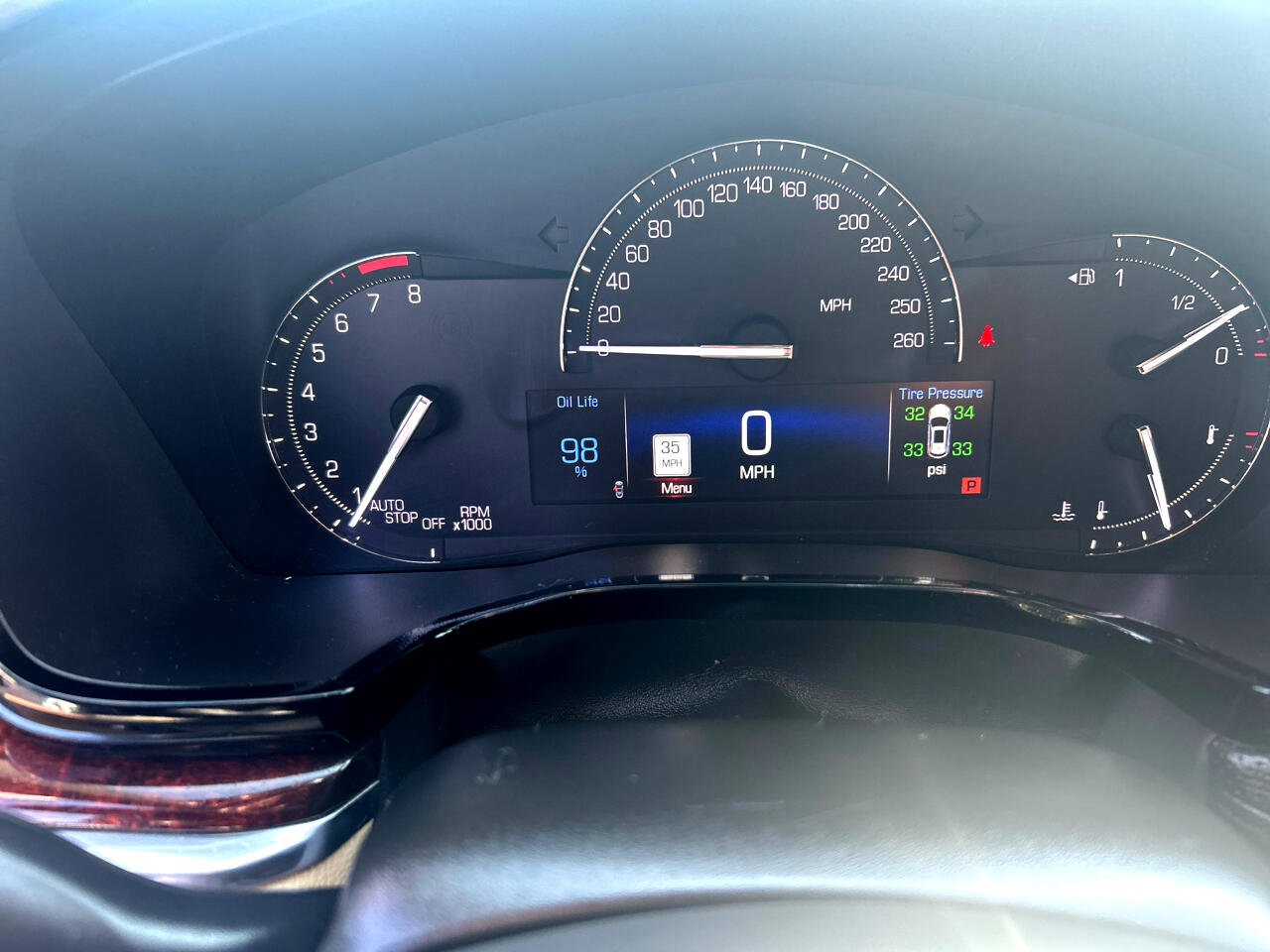 Used 2017 Cadillac XT5 Luxury image 30