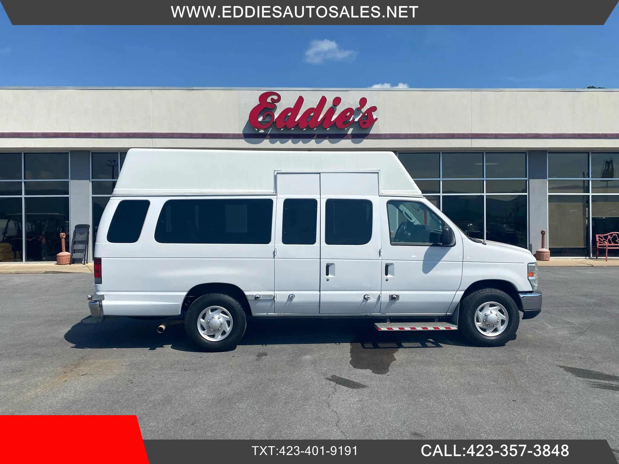 Used 2013 Ford E-350 and Econoline 350 Extended Super Duty w/ PWR Group