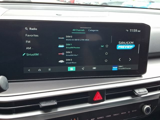 Used 2024 Kia Sorento S w/ Panoramic Sunroof Package AWD/4WD image 18