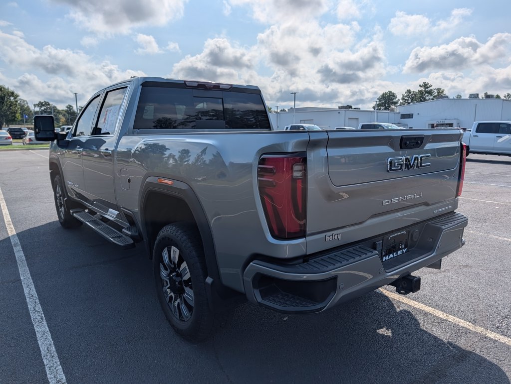Used 2024 GMC Sierra 3500 Denali w/ Denali Reserve Package AWD/4WD image 25
