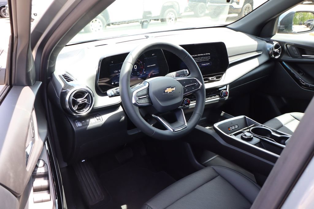 New 2026 Chevrolet Equinox LT w/ Convenience Package II AWD/4WD image 14