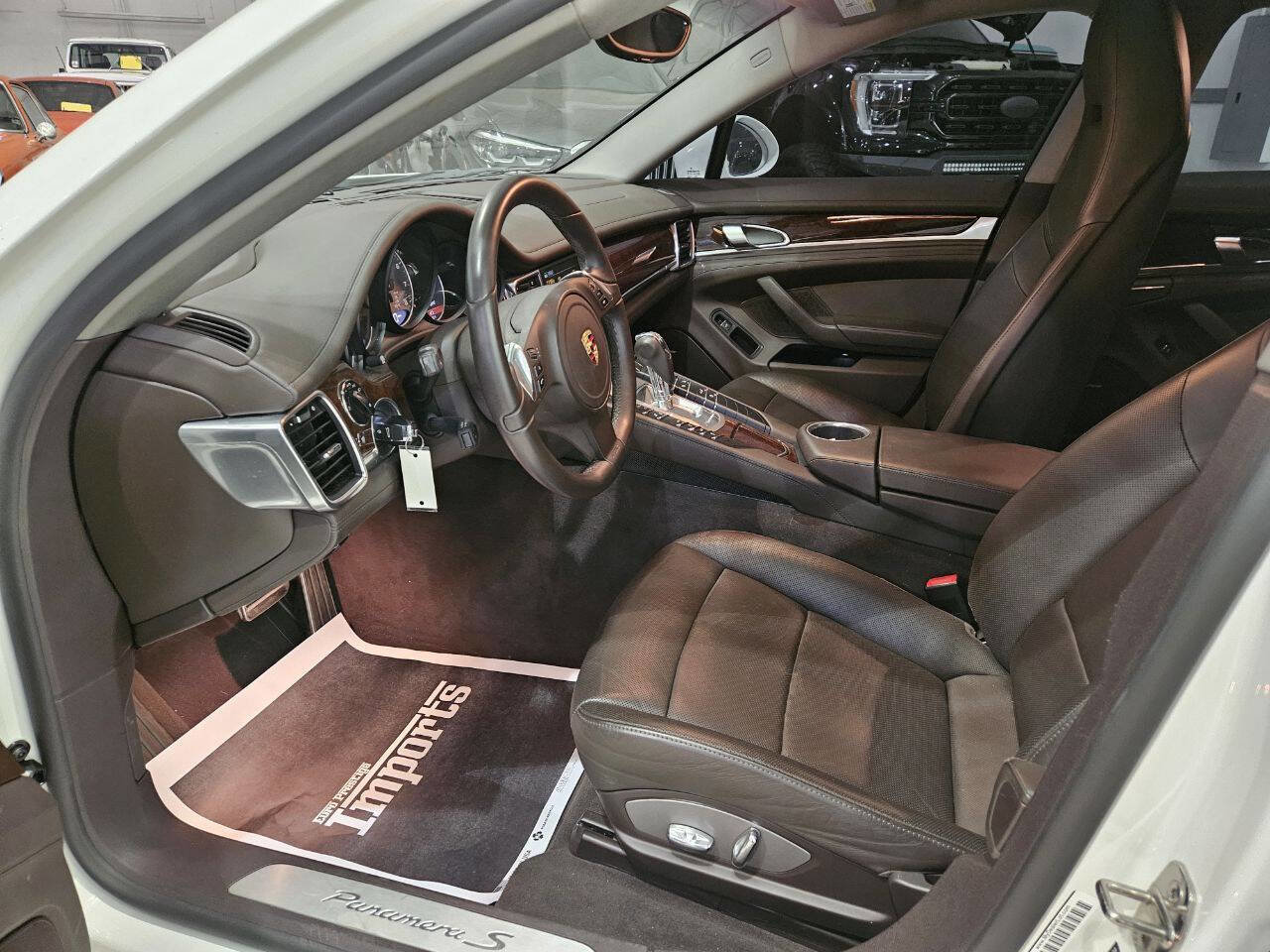 Used 2010 Porsche Panamera S image 3