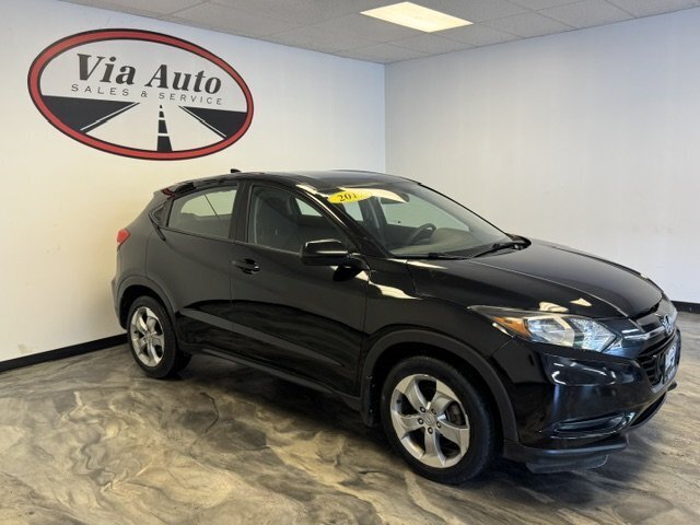 Used 2017 Honda HR-V LX image 2