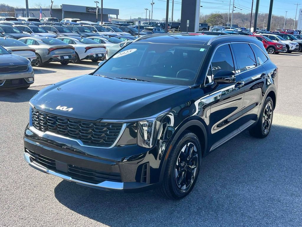 Certified 2025 Kia Sorento S w/ Panoramic Sunroof Package image 33