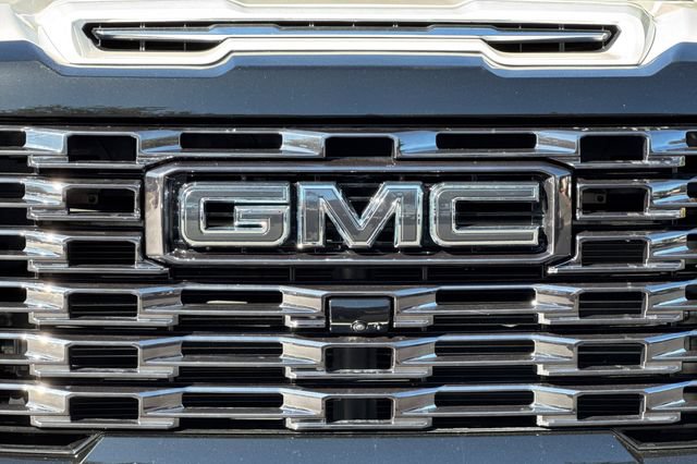 Used 2025 GMC Sierra 2500 Denali Ultimate AWD/4WD image 50
